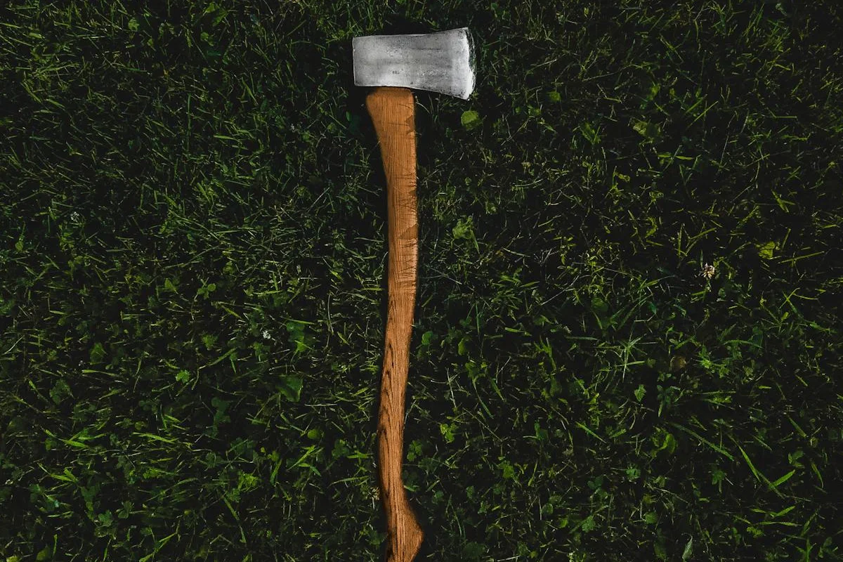 Hickory-Axtstiel mit charakteristischer Maserung